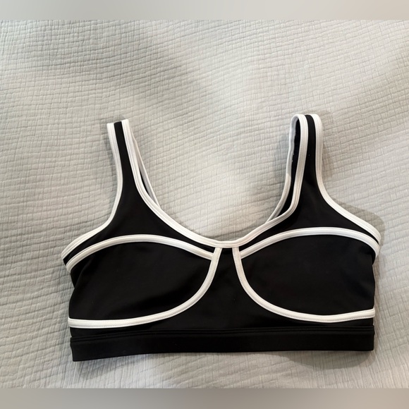 Beach riot sports bra - Picture 2 of 4